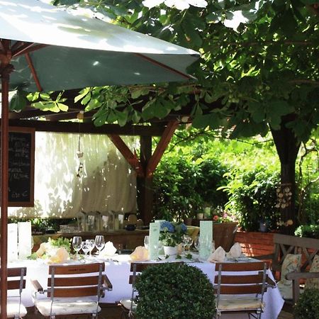 שטולינגן Gasthaus Schwanen & Villa Pfarrhus מראה חיצוני תמונה