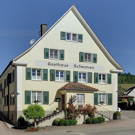שטולינגן Gasthaus Schwanen & Villa Pfarrhus מראה חיצוני תמונה