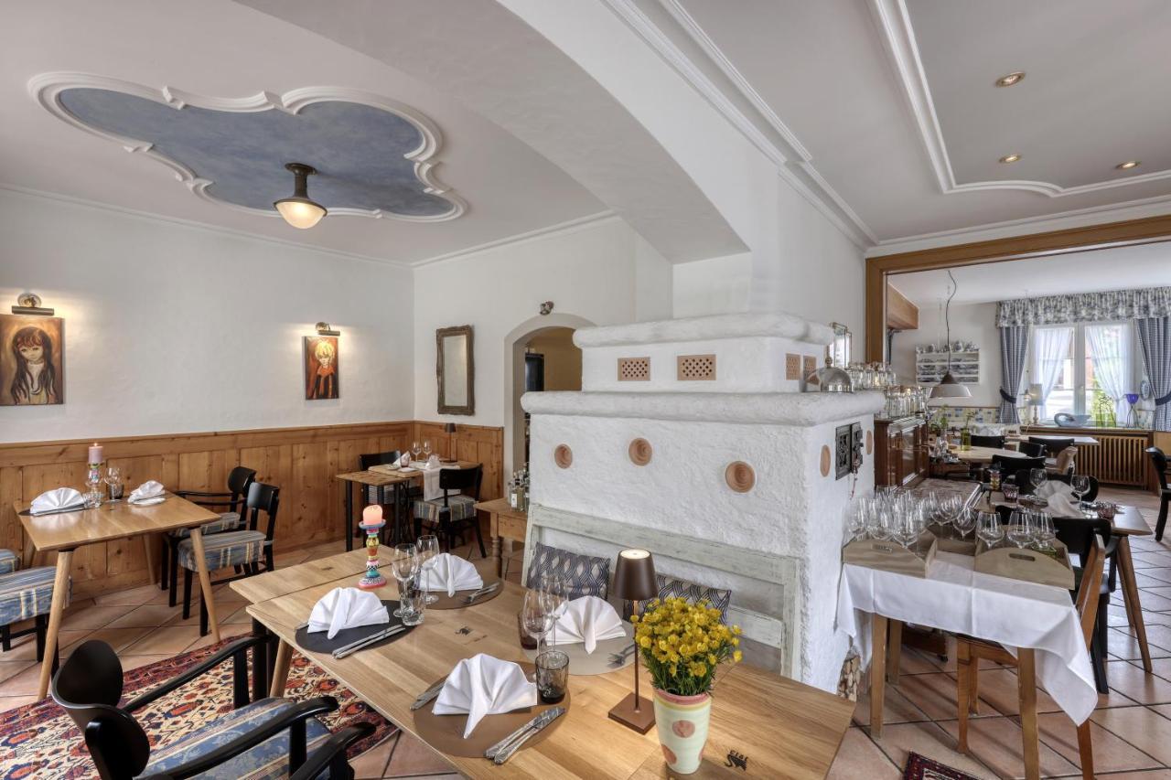 שטולינגן Gasthaus Schwanen & Villa Pfarrhus מראה חיצוני תמונה